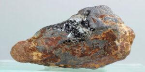 mineral samarskita